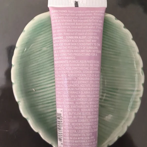 Bump Eraser Body Scrub - Picture 2 of 3